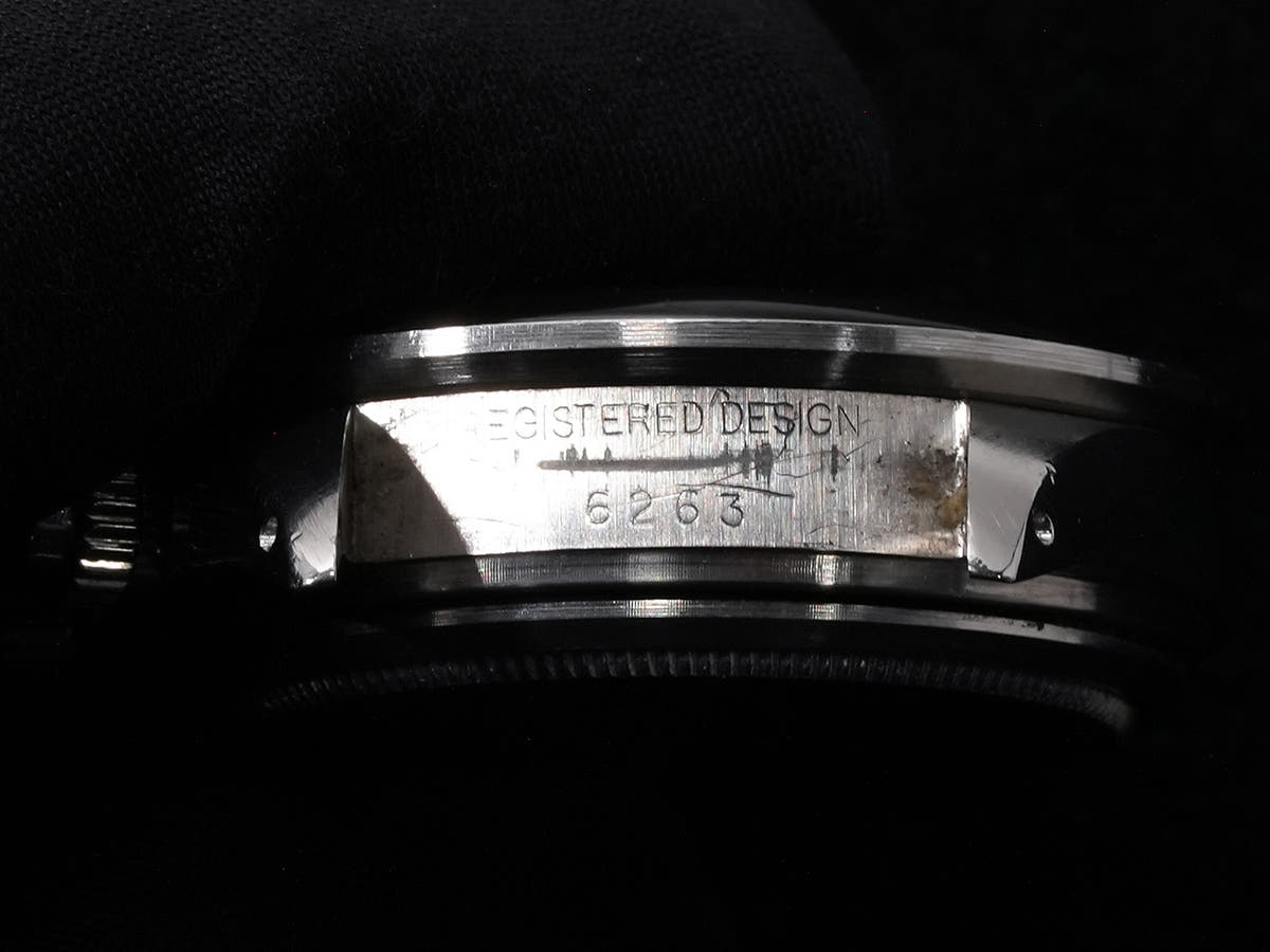 ロレックス デイトナ Ref.6263 ブラック文字盤 中古 63UXS9J9