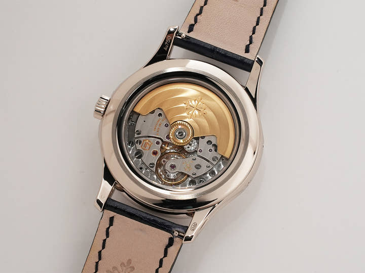 パテックフィリップ アニュアルカレンダー ムーンフェイズ Ref.5205G-013 ホワイトゴールド ブルーブラックグラデーション文字盤