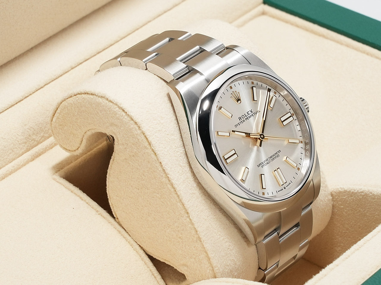 Rolex Oyster Perpetual 41 Ref.124300 SS Silver Dial