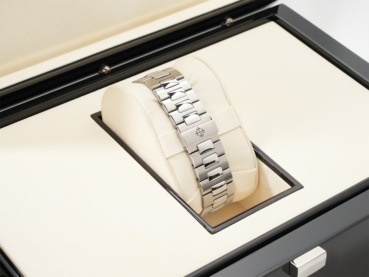 パテックフィリップ ノーチラス プチコンプリケーション Ref.5712/1A-001 ブルー文字盤 中古 utqjpyh6