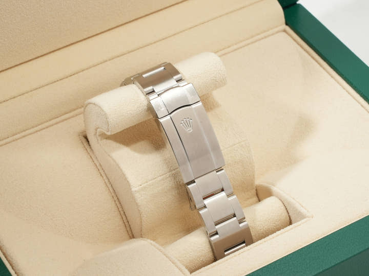 Rolex Oyster Perpetual 36 Ref. 126000 Stainless Steel Candy Pink Dial