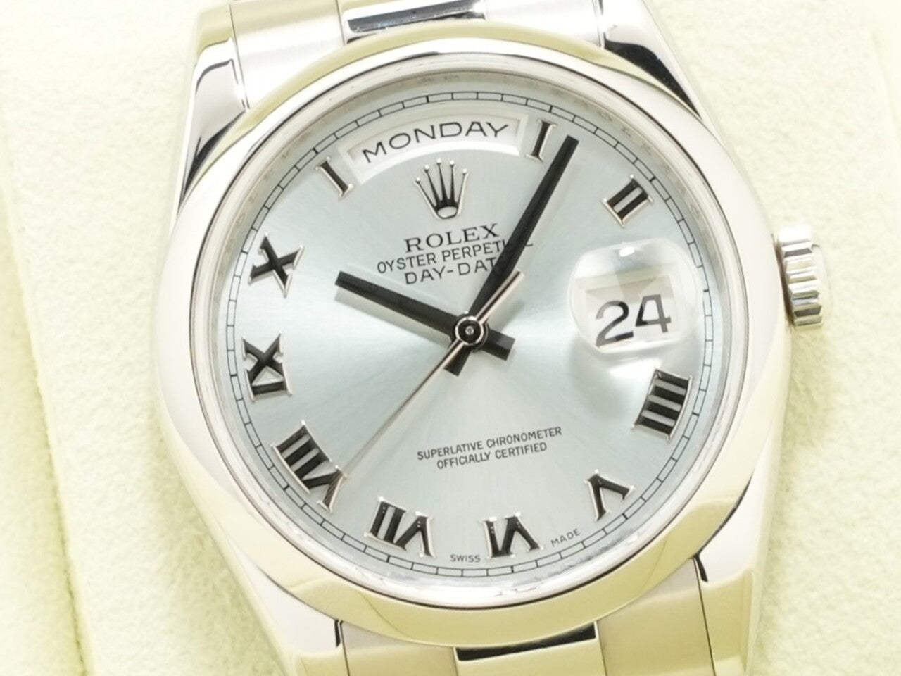 Rolex Day-Date 36 Ref.118206 PT Ice Blue Dial