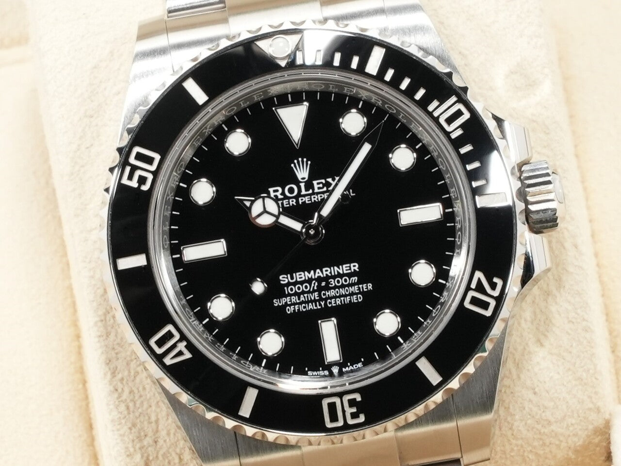 Rolex Submariner No Date Ref.124060 SS Black Dial