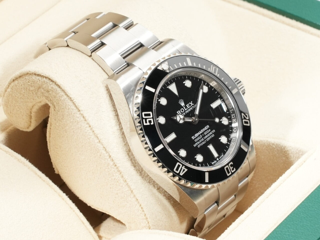 Rolex Submariner No Date Ref.124060 SS Black Dial