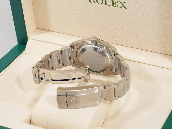 Rolex Oyster Perpetual 36 Ref. 126000 Stainless Steel Coral Red Dial