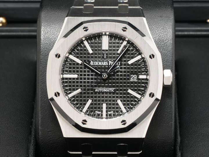 オーデマピゲ ロイヤルオーク Ref.15400ST.OO.1220ST.01.A ステンレススチール ブラック文字盤