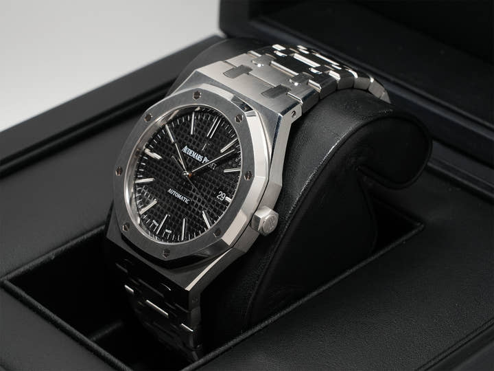 オーデマピゲ ロイヤルオーク Ref.15400ST.OO.1220ST.01.A ステンレススチール ブラック文字盤