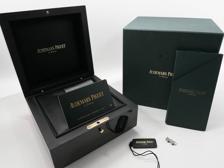 オーデマピゲ ロイヤルオーク Ref.15400ST.OO.1220ST.01.A ステンレススチール ブラック文字盤