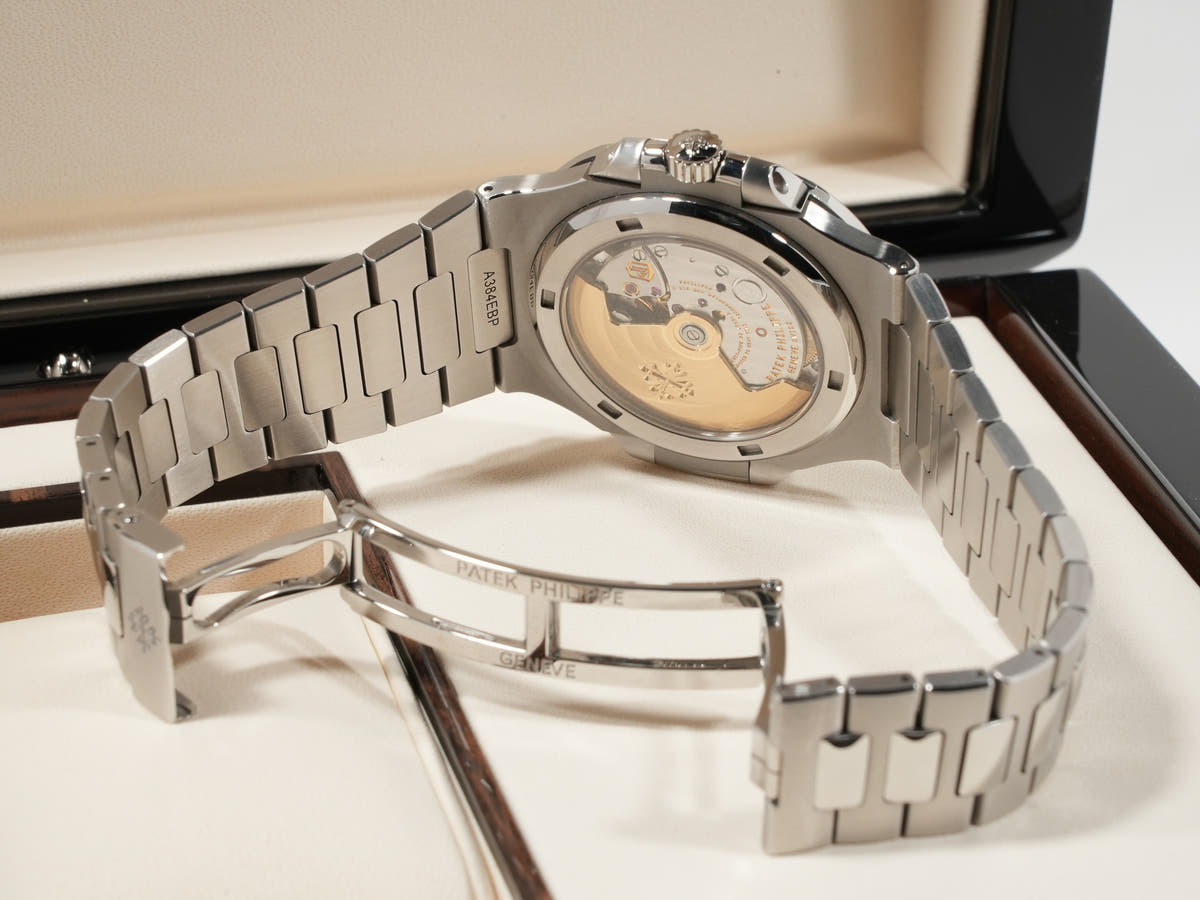 パテックフィリップ ノーチラス Ref.5711/1A-010 ブルー文字盤 美中古 pyxdrjkq