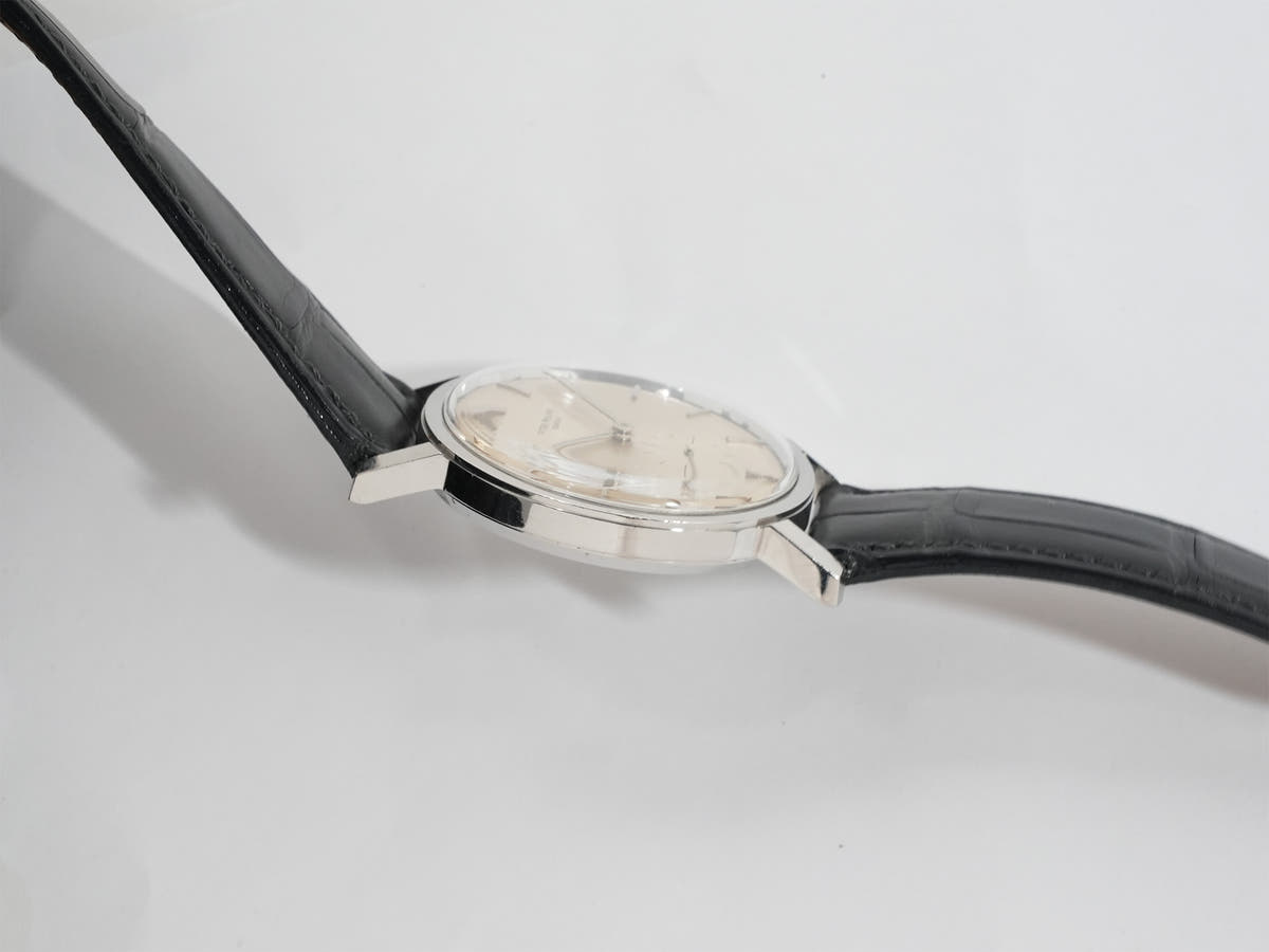 パテックフィリップ カラトラバ Ref.3466 シルバー文字盤 中古 ijnbw2ge