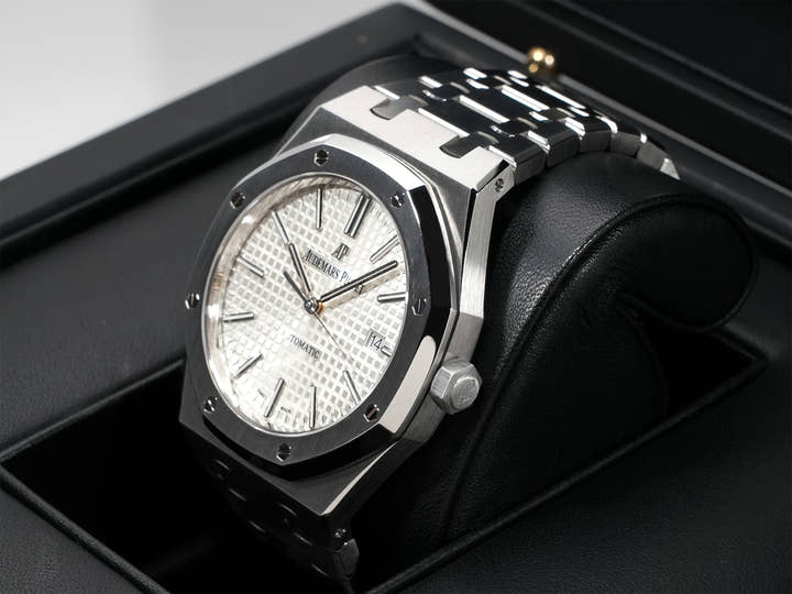 オーデマピゲ ロイヤルオーク Ref.15400ST.OO.1220ST.02 ステンレススチール シルバー文字盤