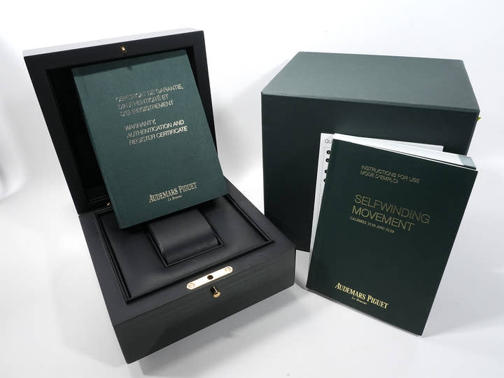 オーデマピゲ ロイヤルオーク Ref.15400ST.OO.1220ST.02 ステンレススチール シルバー文字盤