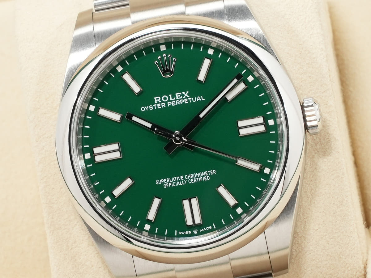 Rolex Oyster Perpetual 41 Ref.124300 Green Dial Unused 5dcgxche