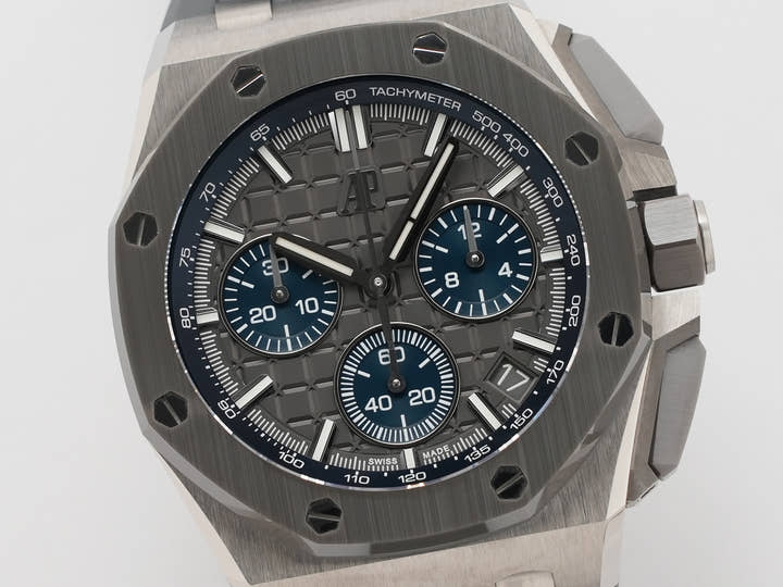 Audemars Piguet Royal Oak Offshore Chronograph Ref. 26420IO.OO.A009CA.01 Titanium/Ceramic Grey Dial