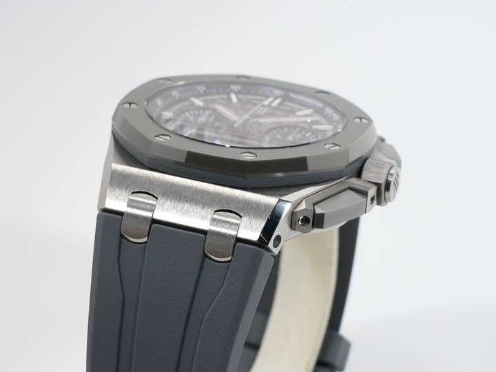 Audemars Piguet Royal Oak Offshore Chronograph Ref. 26420IO.OO.A009CA.01 Titanium/Ceramic Grey Dial