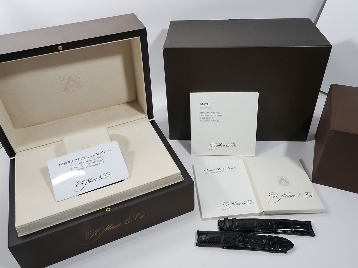 H.モーザー マユ Ref.321.503-002 18KWG ホワイト文字盤 中古 96474R23