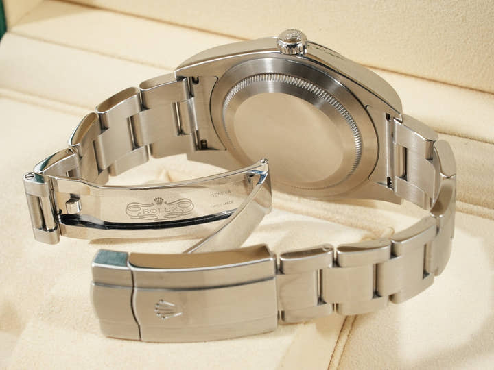 Rolex Oyster Perpetual 39 Ref. 114300 Stainless Steel White Dial