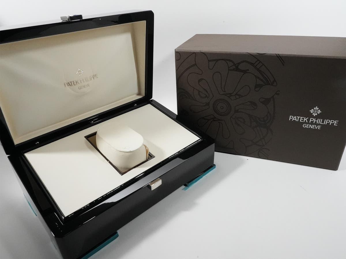 Patek Philippe Complications World Time Ref.5130/1R-001 Silver/Brown Dial Good Condition 446x3cot