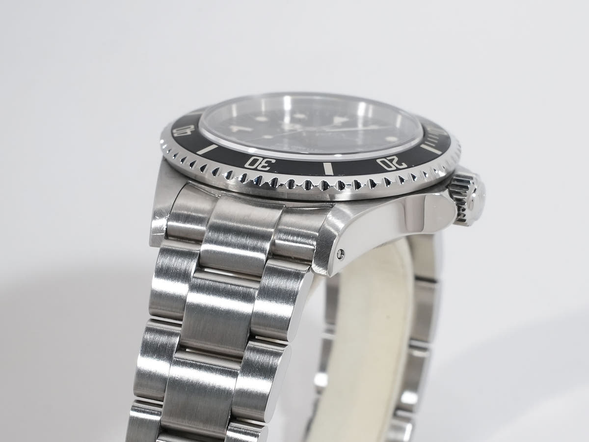 ロレックス シードゥエラー Ref.16600 ブラック文字盤 中古 erfjd3dn