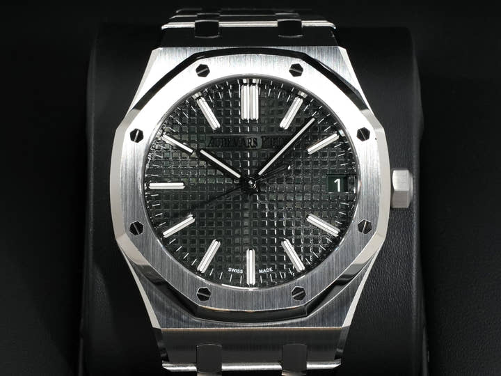 Audemars Piguet Royal Oak 50th Anniversary Ref. 15510ST.OO.1320ST.04 Stainless Steel Khaki Green Dial