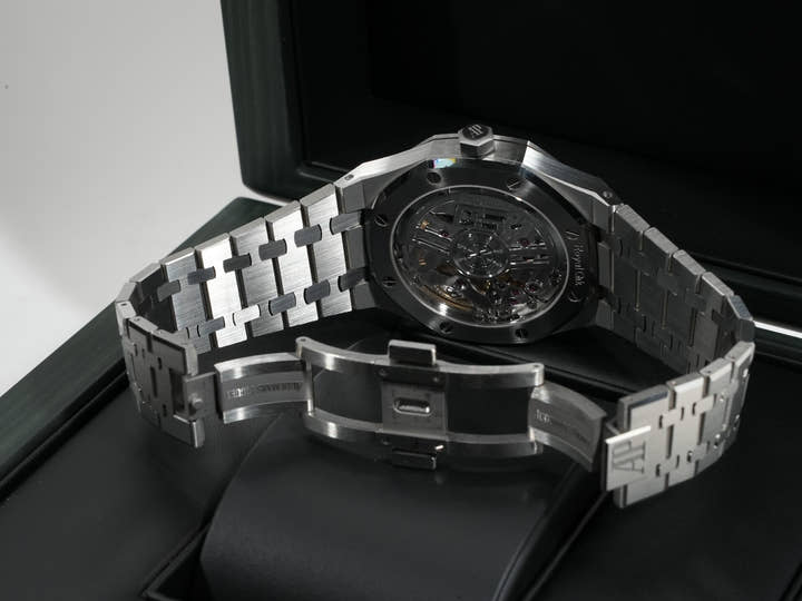 Audemars Piguet Royal Oak 50th Anniversary Ref. 15510ST.OO.1320ST.04 Stainless Steel Khaki Green Dial