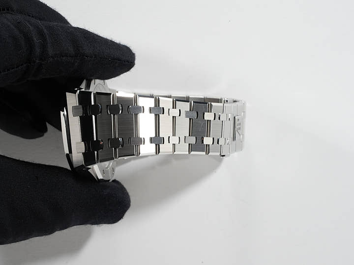 Audemars Piguet Royal Oak 50th Anniversary Ref. 15510ST.OO.1320ST.04 Stainless Steel Khaki Green Dial