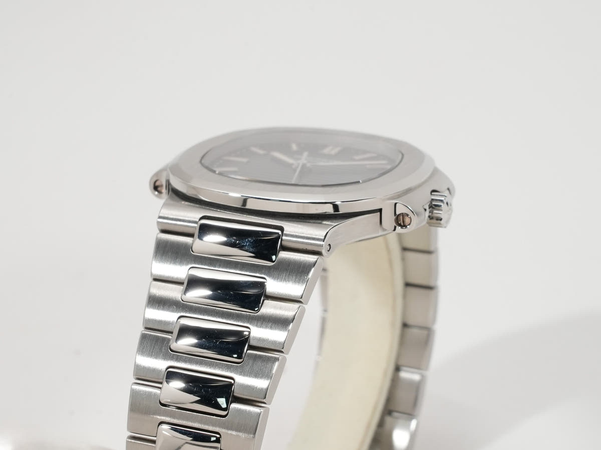 パテックフィリップ ノーチラス Ref.5800/1A-001 ブルー文字盤 美中古 6jo8g85k