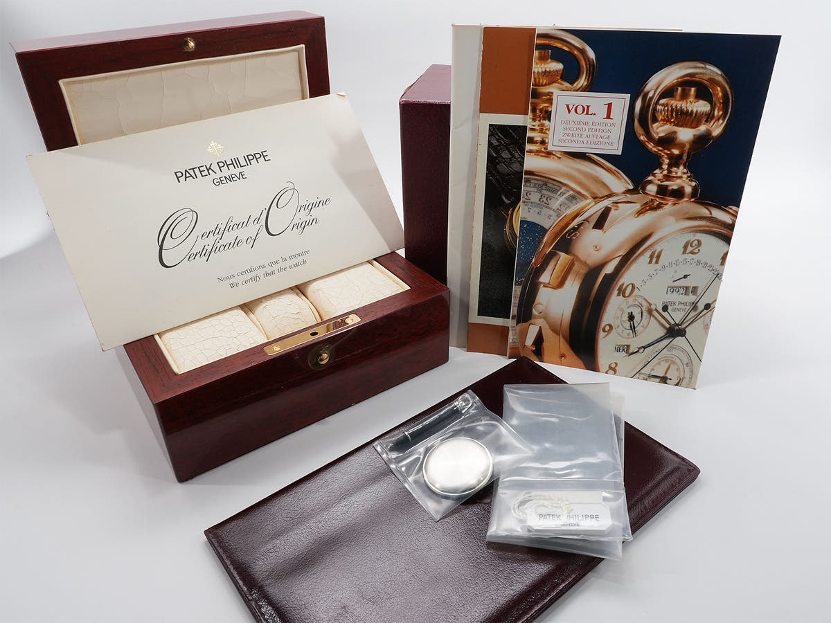 パテックフィリップ パーペチュアルカレンダー クロノグラフ Ref.3970EP ブラック11Pダイヤ文字盤 中古 2n2gxawg