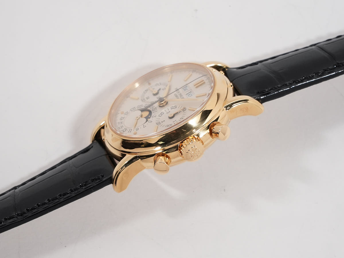 パテックフィリップ パーペチュアルカレンダー クロノグラフ Ref.3970EJ-051 シルバー文字盤 中古 3R5UWUTY