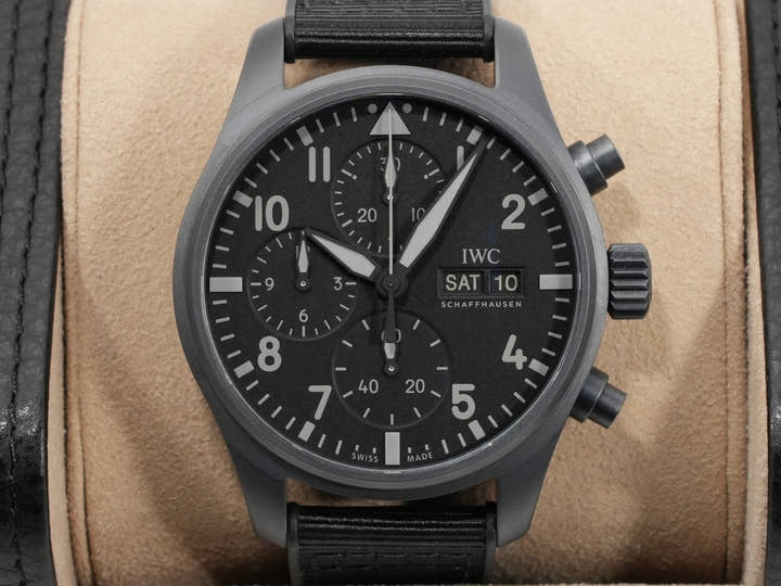 IWC パイロット ウォッチ クロノグラフ トップガン セラタニウム Ref.IW388106 ブラック文字盤 未使用 zri5c3pc