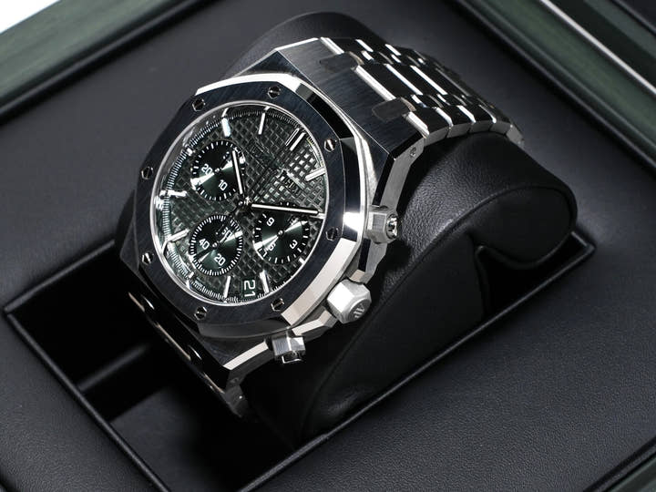 オーデマピゲ ロイヤルオーク クロノグラフ Ref.26240ST.OO.1320ST.08 ステンレススチール カーキグリーン文字盤