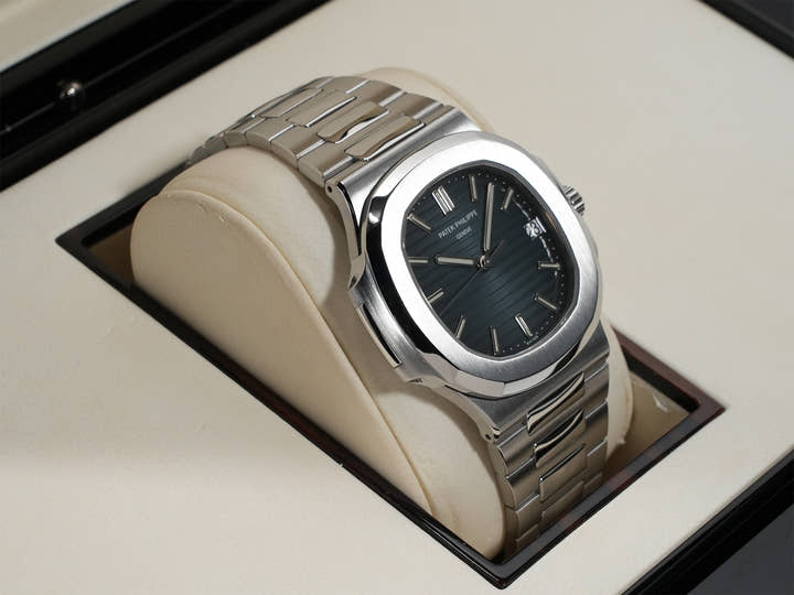パテックフィリップ ノーチラス Ref.5711/1A-001 ステンレススチール ブルー文字盤
