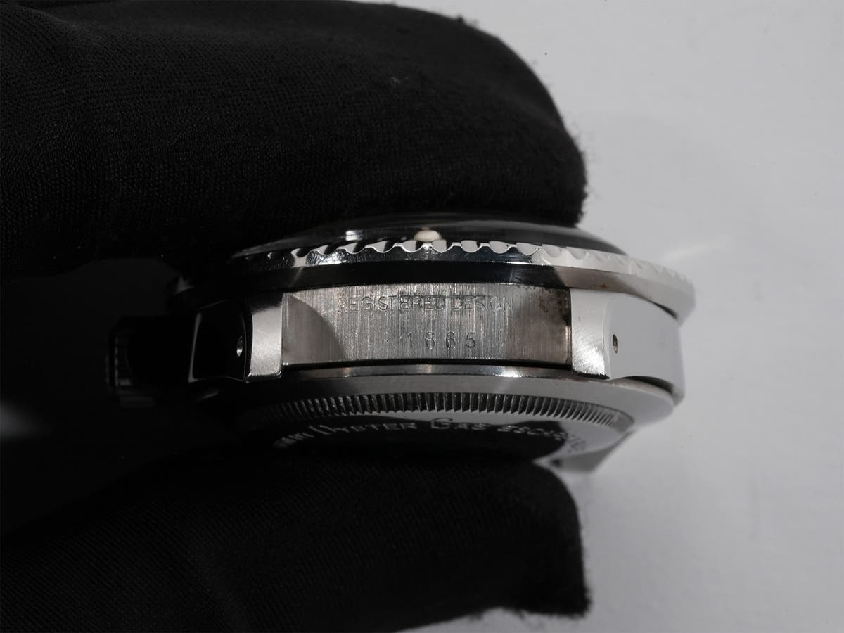 ロレックス シードゥエラー Ref.1665 ブラック文字盤 中古 6okd7mfd