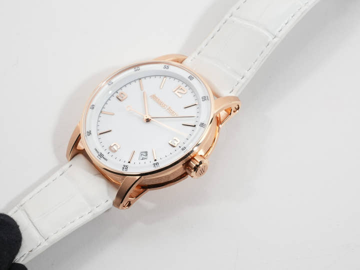 Audemars Piguet CODE 11.59 by Audemars Piguet Ref. 15210OR.OO.A099CR.01 Pink Gold White Dial