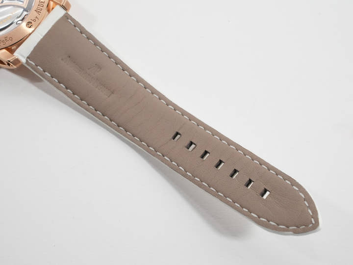 Audemars Piguet CODE 11.59 by Audemars Piguet Ref. 15210OR.OO.A099CR.01 Pink Gold White Dial