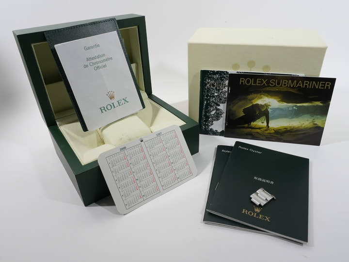 Rolex Submariner Date Ref. 16610LV Stainless Steel Black Dial