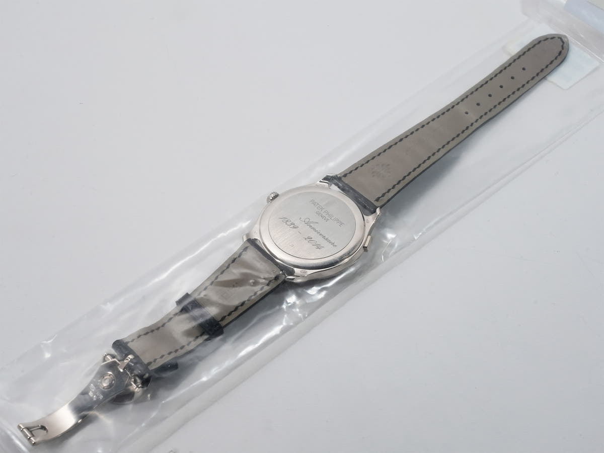 パテックフィリップ コンプリケーション ワールドタイム ムーンフェイズ Ref.5575G-001 ブラック文字盤 デッドストック iar8zn96