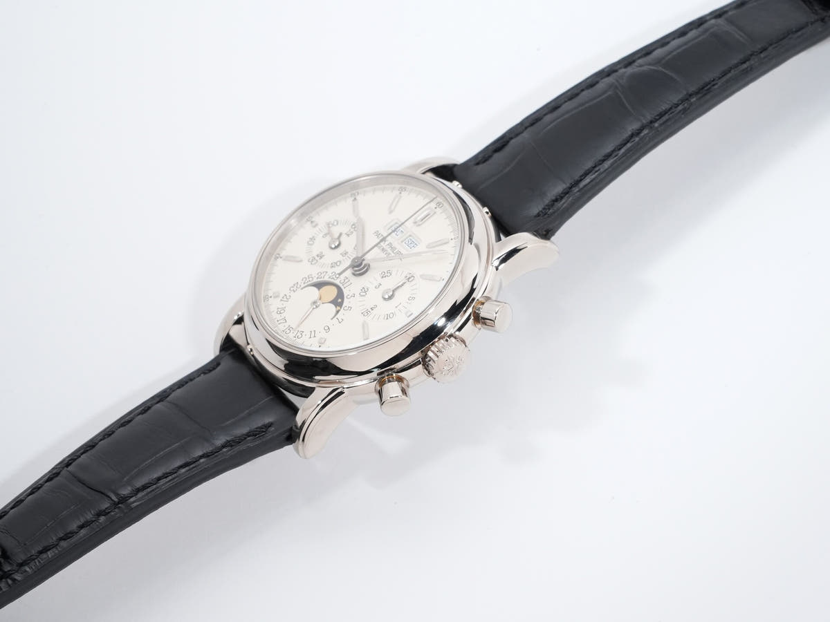 パテックフィリップ パーペチュアルカレンダー クロノグラフ Ref.3970EG-001 シルバー文字盤 中古 mhbhws2h