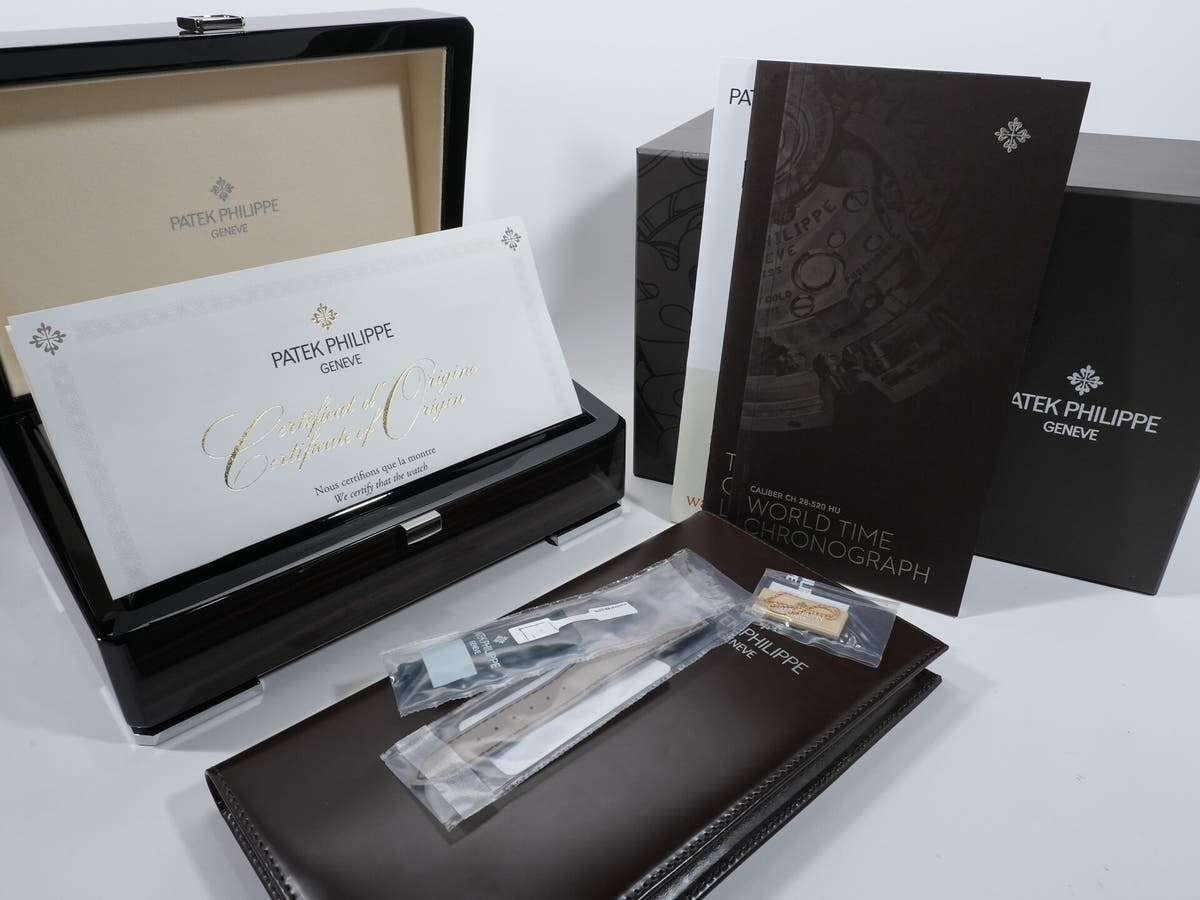 パテックフィリップ コンプリケーション ワールドタイム クロノグラフ Ref.5930G-010 ブルー文字盤 中古 82nkvqam