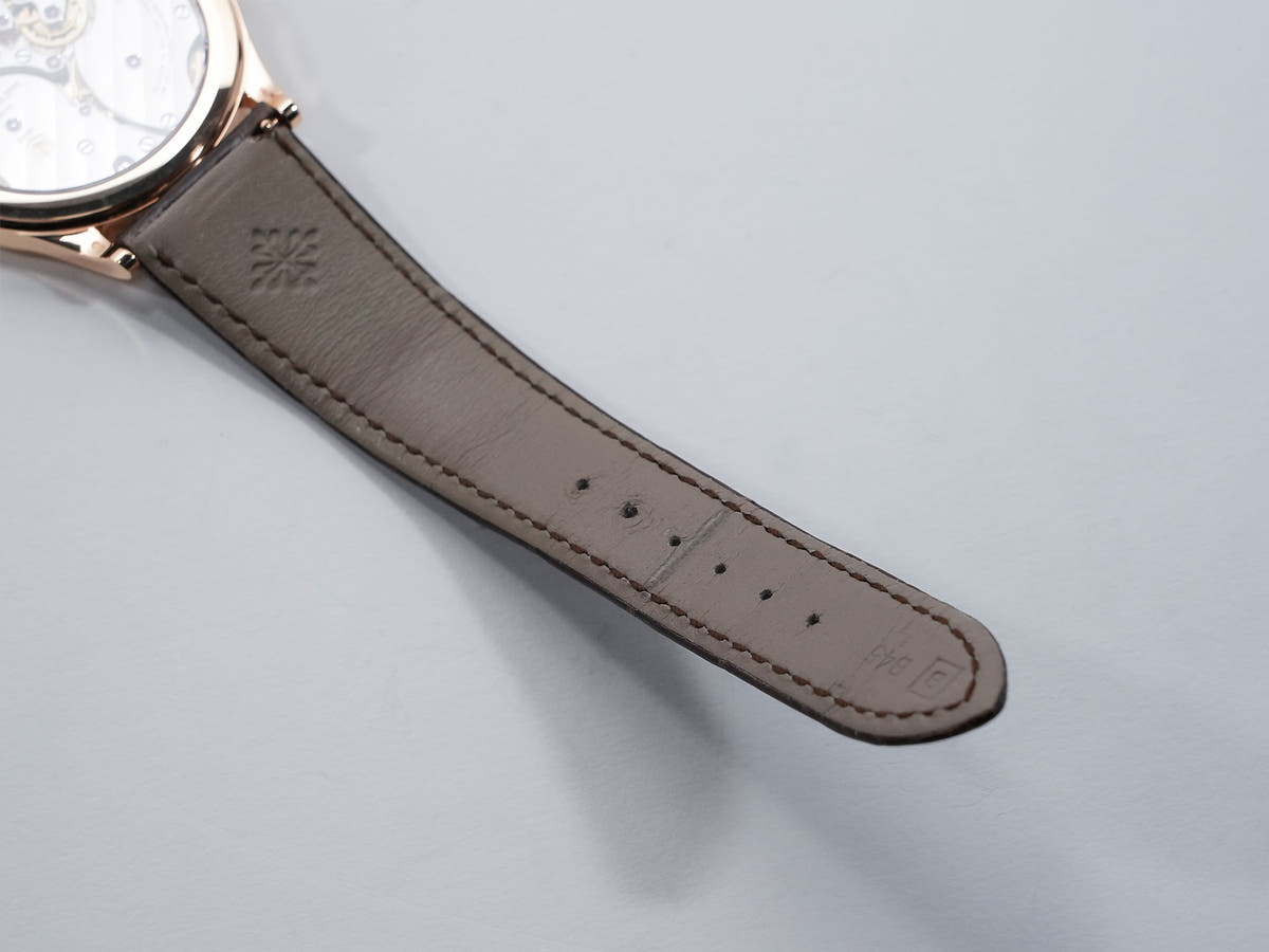 パテックフィリップ カラトラバ Ref.6119R-001 シルバー文字盤 中古 j5awgdoj