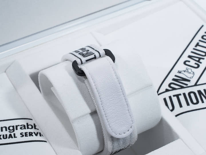 フランクミュラー ヴァンガード Ref.V41SCDT FR2 GFGRNR NR ホワイト文字盤 未使用 yt45djrt