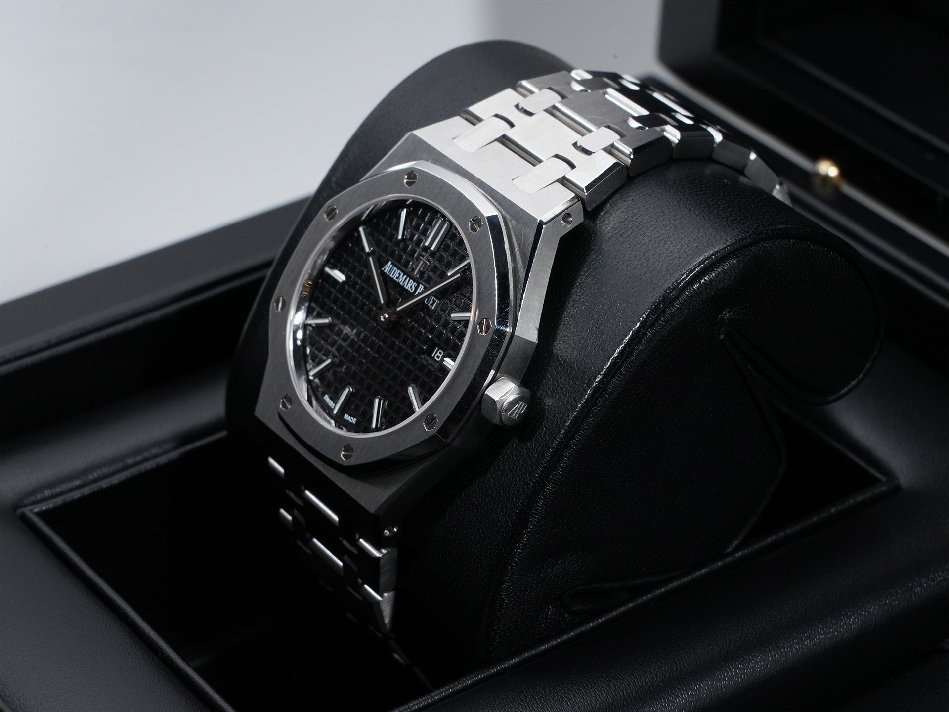 Royal Oak Quartz Ref.67650ST.OO.1261ST.01 (ID:ycnuhdru) | Audemars