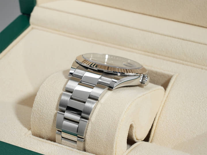 ロレックス デイトジャスト41 Ref.126334 ステンレススチール/ホワイトゴールド スレートローマン文字盤 オイスターブレスレット