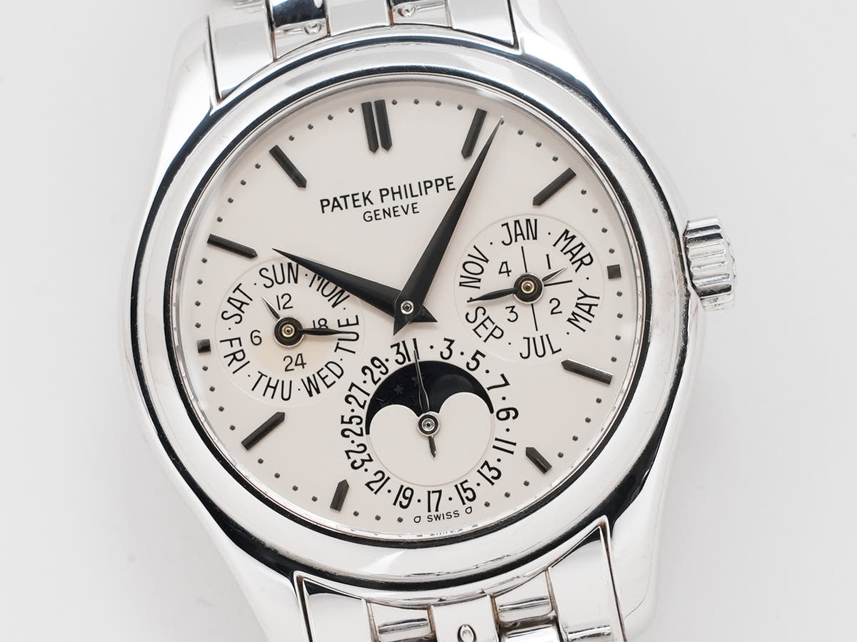 パテックフィリップ パーペチュアルカレンダー Ref.5136/1G-001 シルバー文字盤 中古 a76nsox9