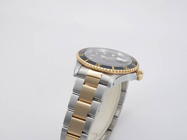 Rolex Submariner Date Ref. 16613LN Stainless Steel/Yellow Gold Black Dial