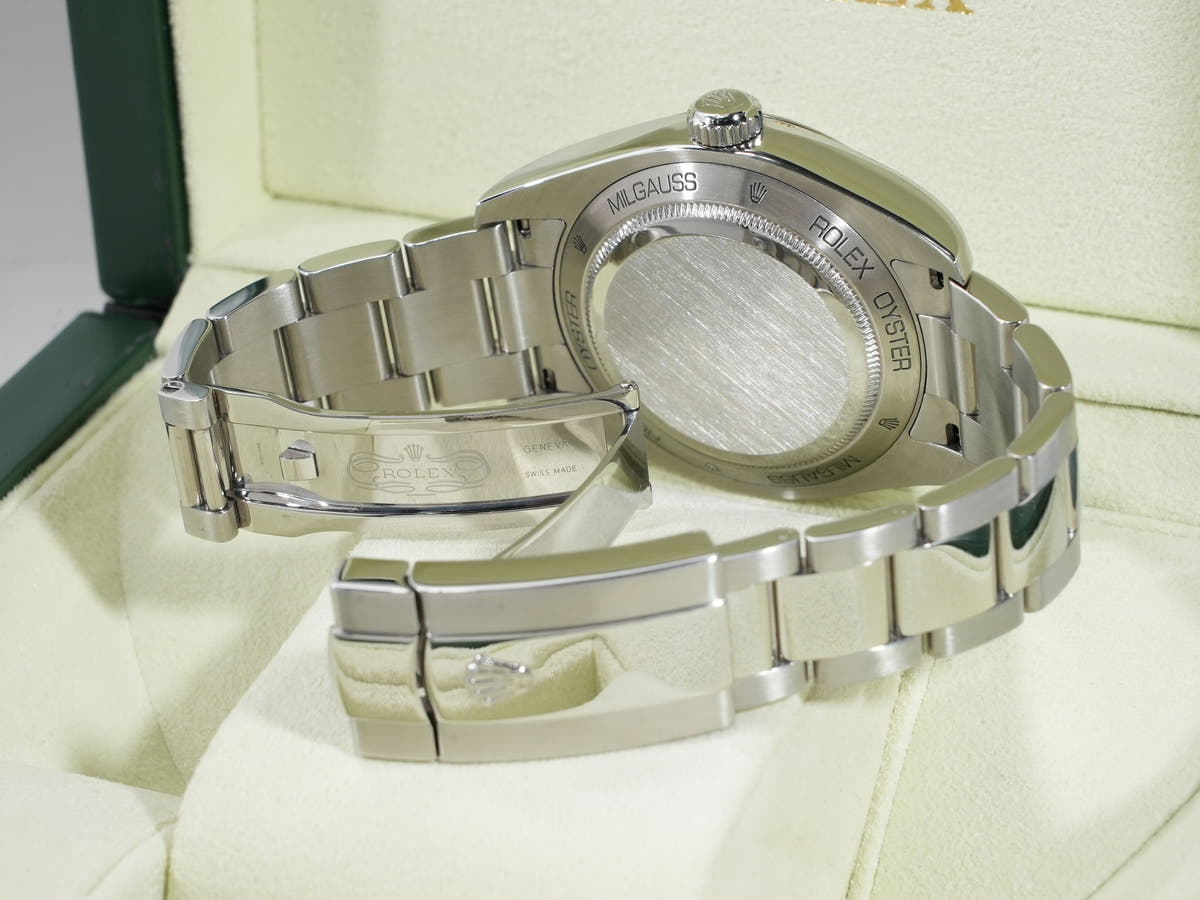 ロレックス ミルガウス Ref.116400 ホワイト文字盤 中古 35zjrzv4