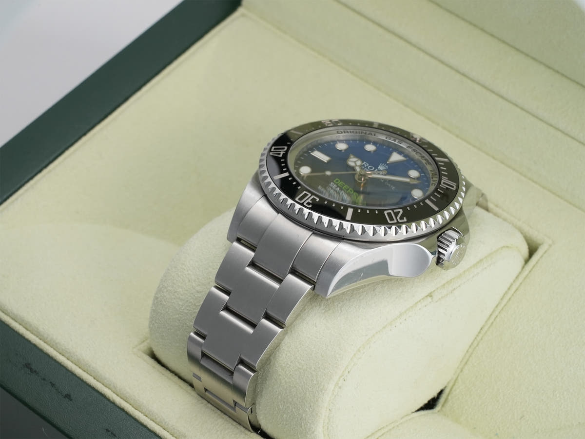 ロレックス シードゥエラー ディープシー Ref.116660 Dブルー文字盤 中古 4f6n4u2q