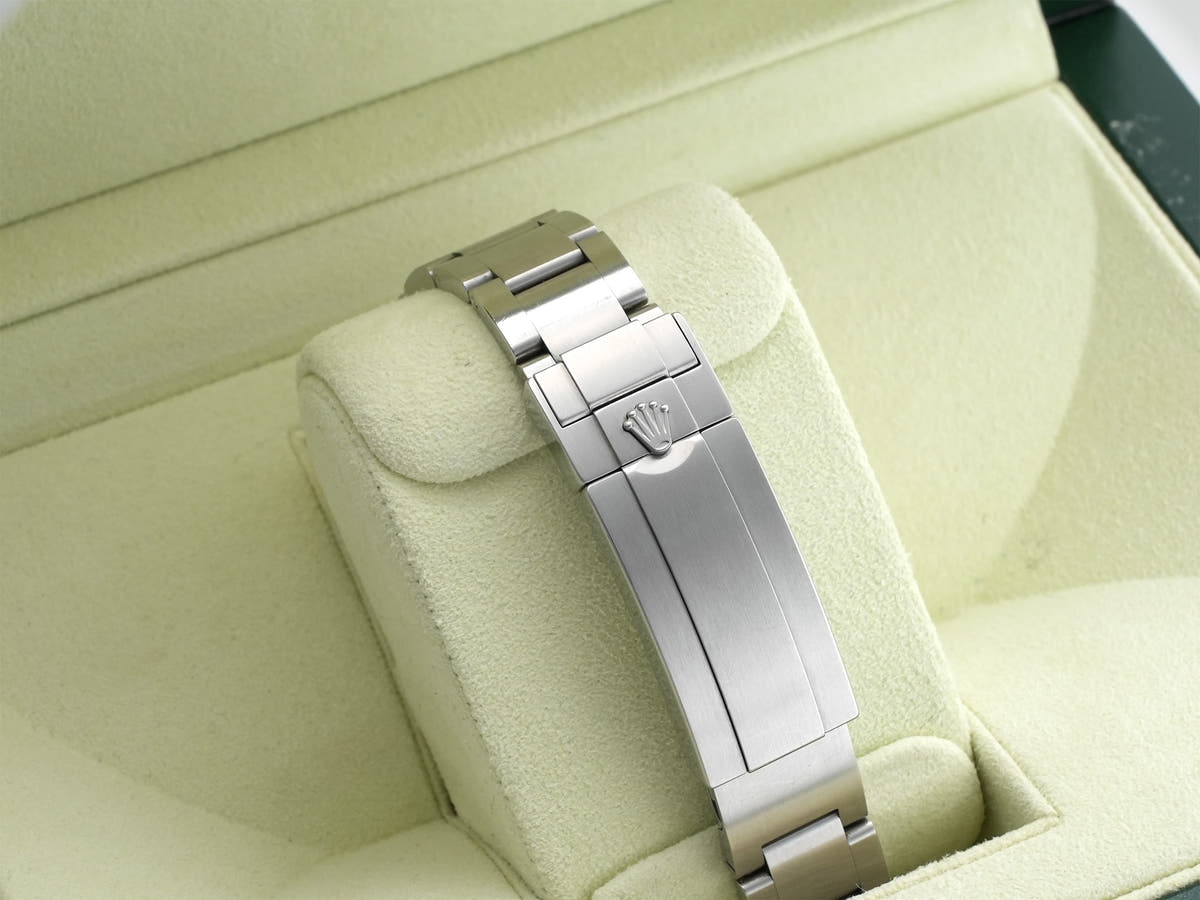 ロレックス シードゥエラー ディープシー Ref.116660 Dブルー文字盤 中古 4f6n4u2q