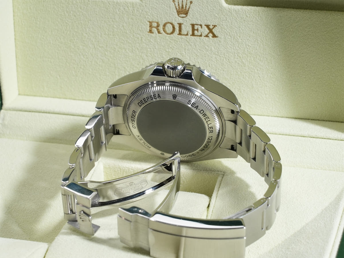 ロレックス シードゥエラー ディープシー Ref.116660 Dブルー文字盤 中古 4f6n4u2q