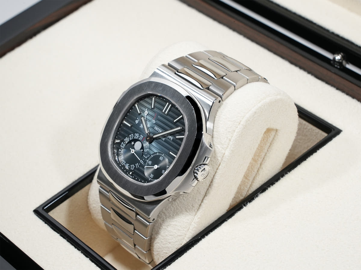 パテックフィリップ ノーチラス プチコンプリケーション Ref.5712/1A-001 ブルー文字盤 中古 r283jvpz